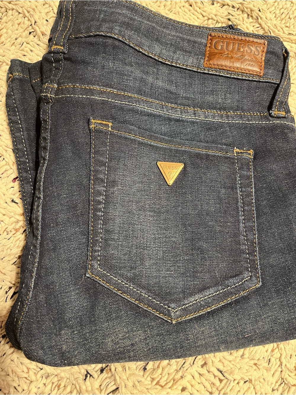 Guess Women's Skinny Jeans in Dark Blue Denim with Brown Patch